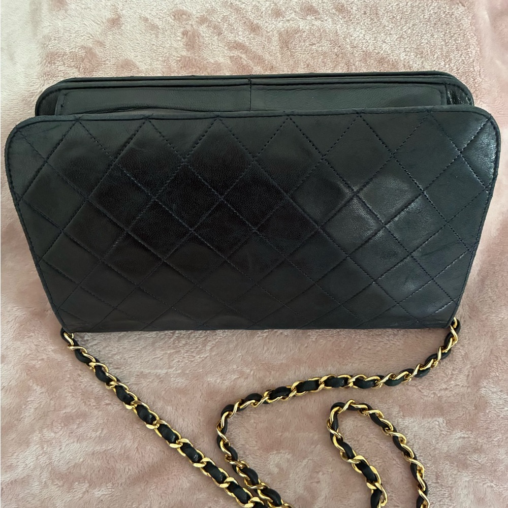 CHANEL Elegant Black Lambskin, Shoulder Bag or Clutch ~ 24K Gold Accent - Picture 5 of 17